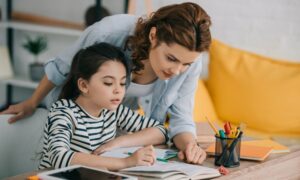 4 Ways Parents Can Help Their Children Succeed Academically